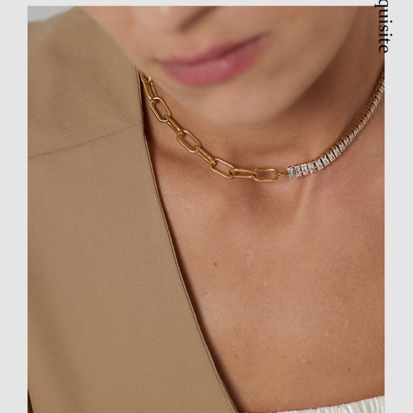 New 18K Gold Plated Baguette Diamond Link Chain Circle Bar Toggle Necklace - Picture 2 of 8